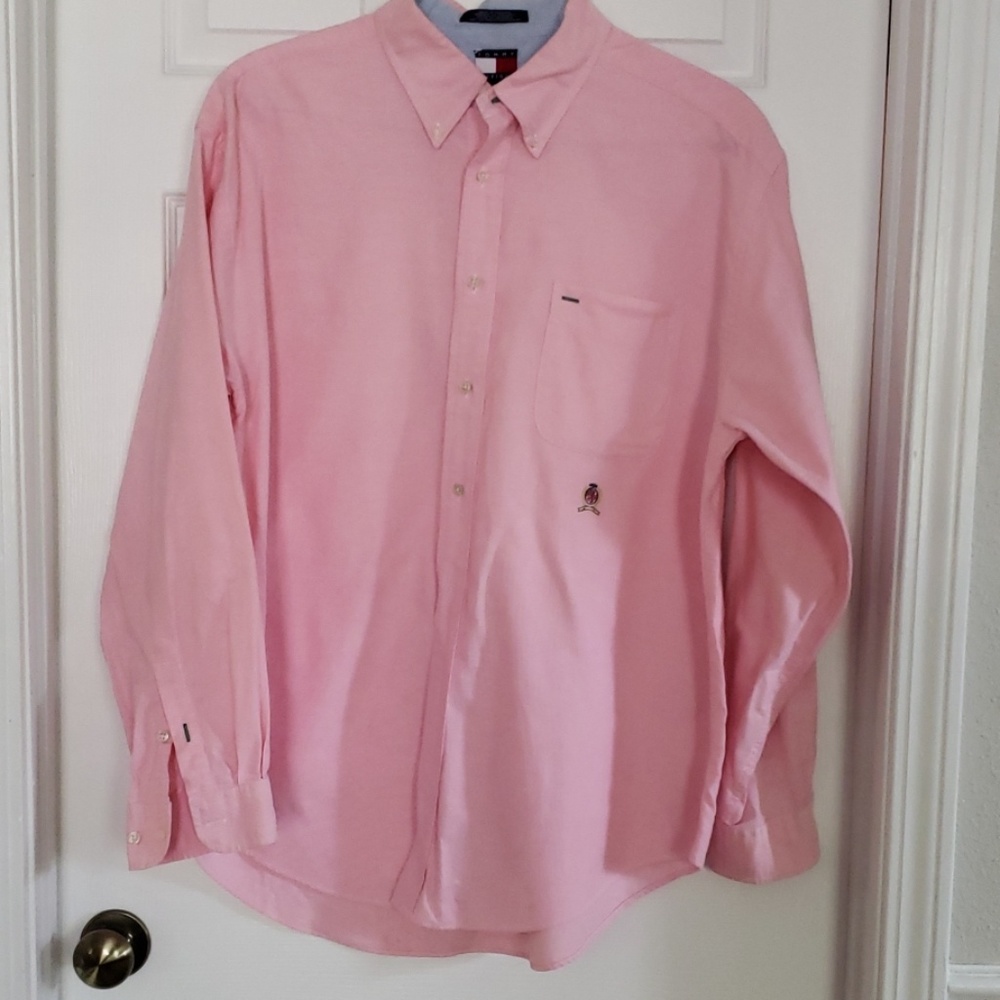 Men's butting down shirt
